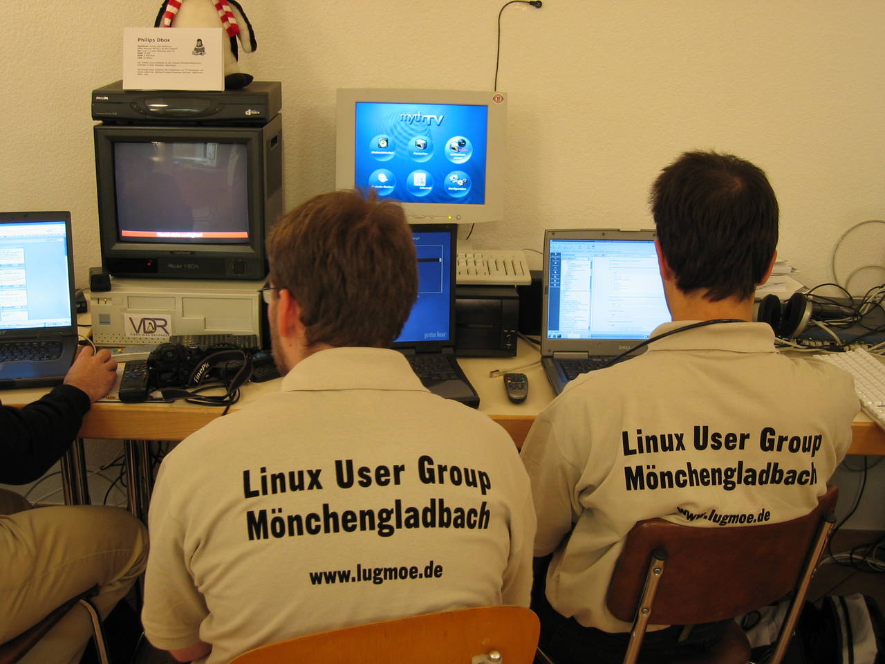 Linux Information Weekend 2004